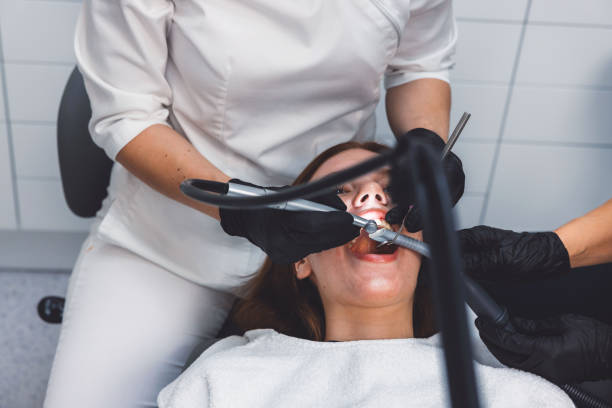 Best Broken or Cracked Tooth Emergency Dentist in Littleton Common, MA